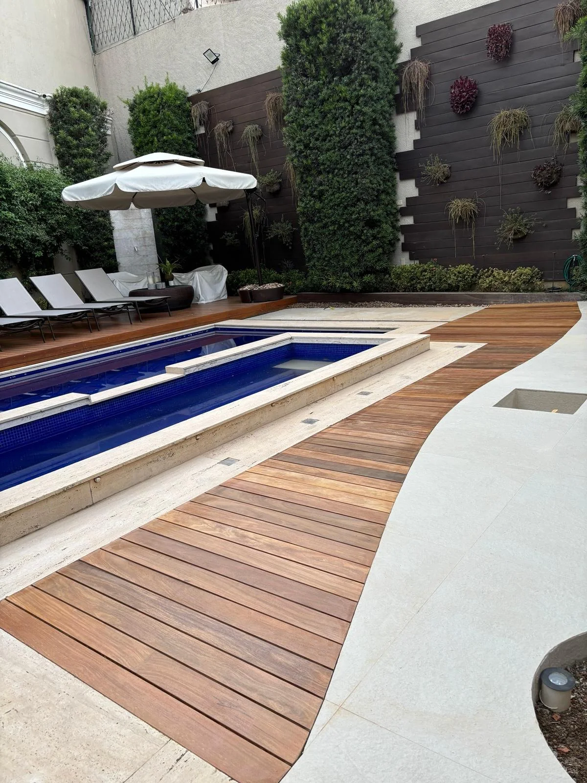 Deck de madeira